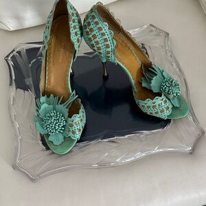 BCBGMAXAZRIA  Women's Aqua Cut-Out Heels with Floral Accents Size8
